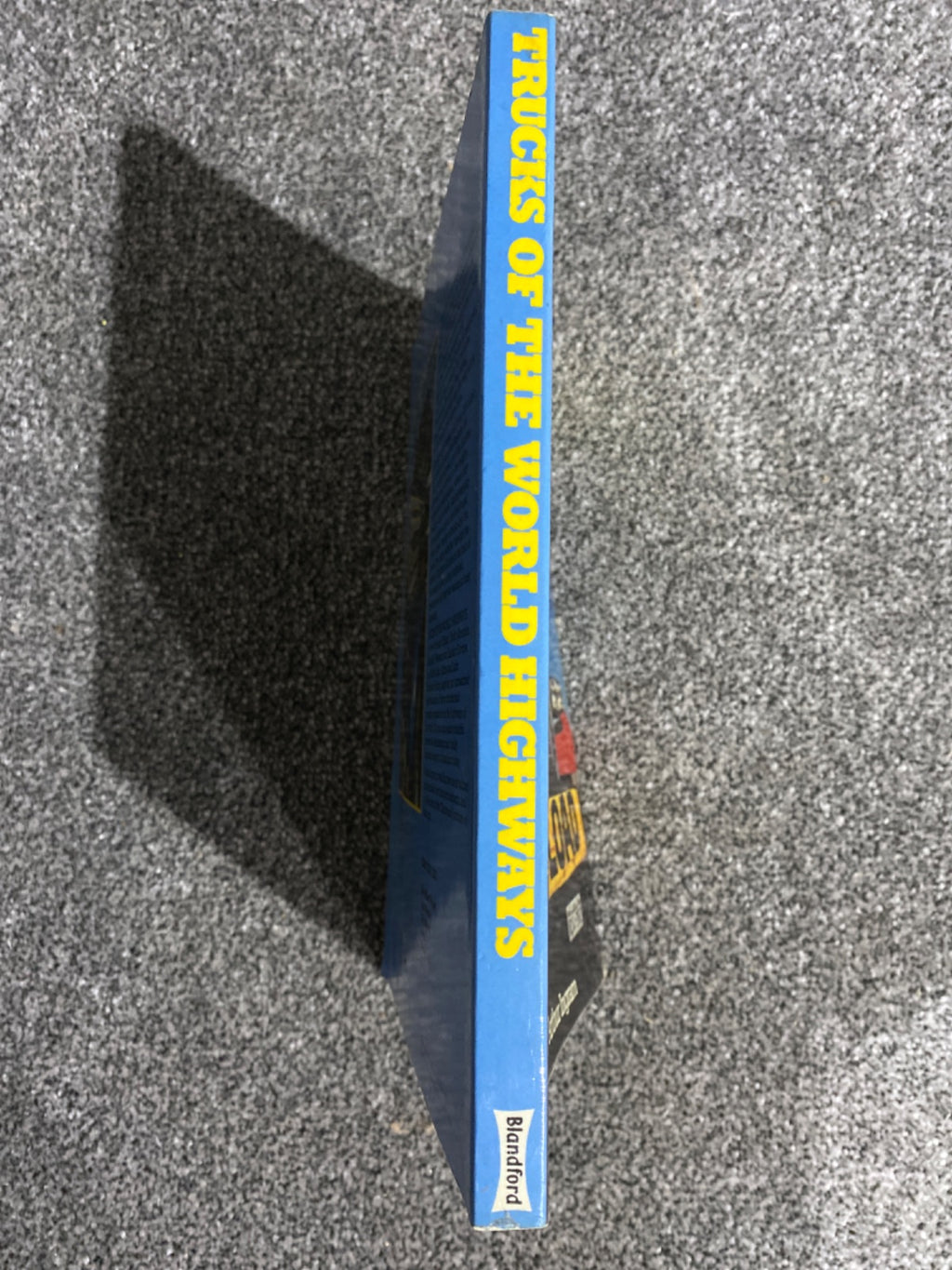 Trucks of the World Highways - Arthur Ingram