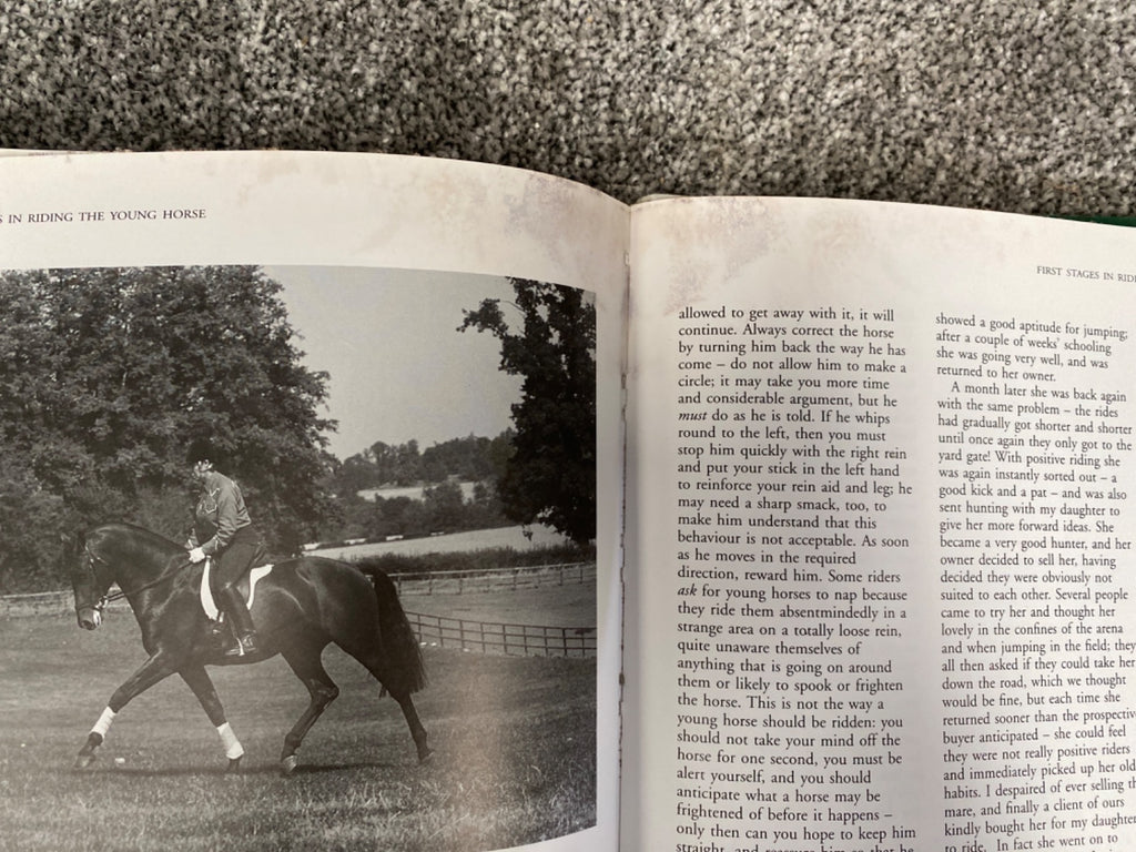 The Young Horse: Breaking and Training - Jennie Loriston-Clarke