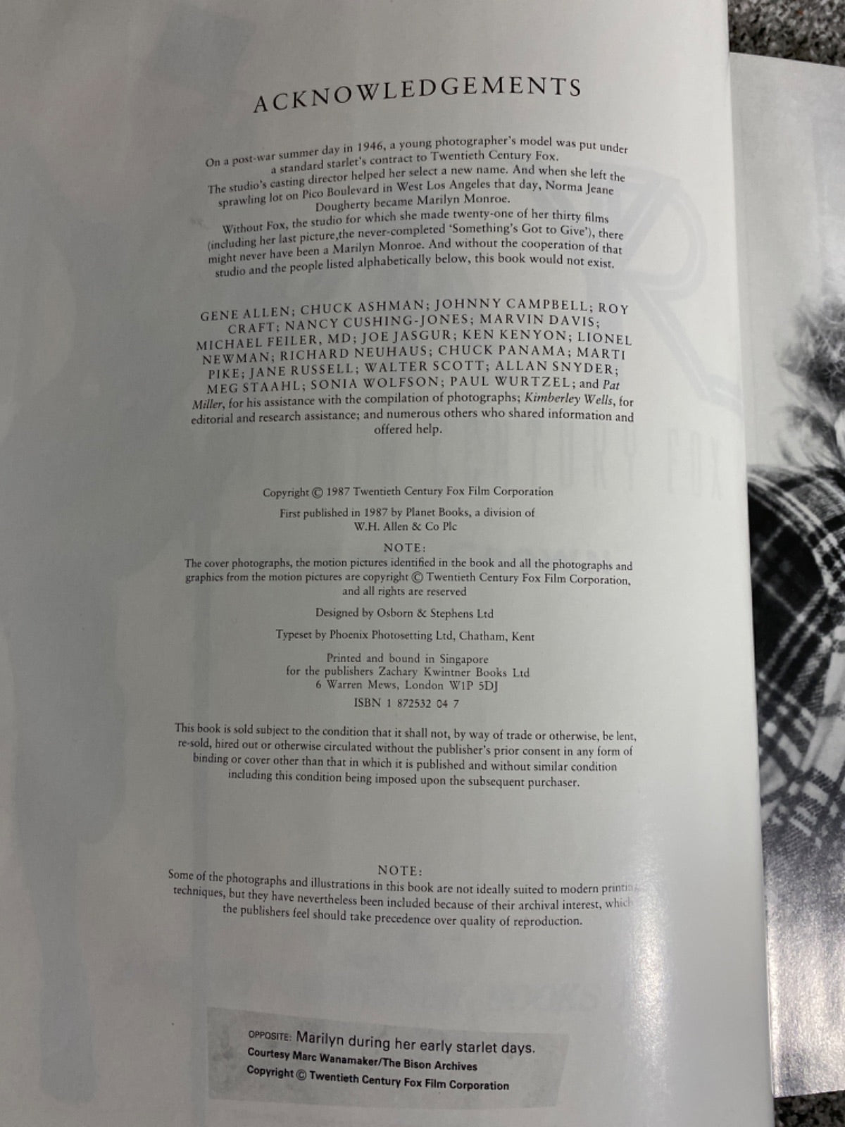 Marilyn: at Twentieth Century Fox [Book]. - Lawrence CROWN