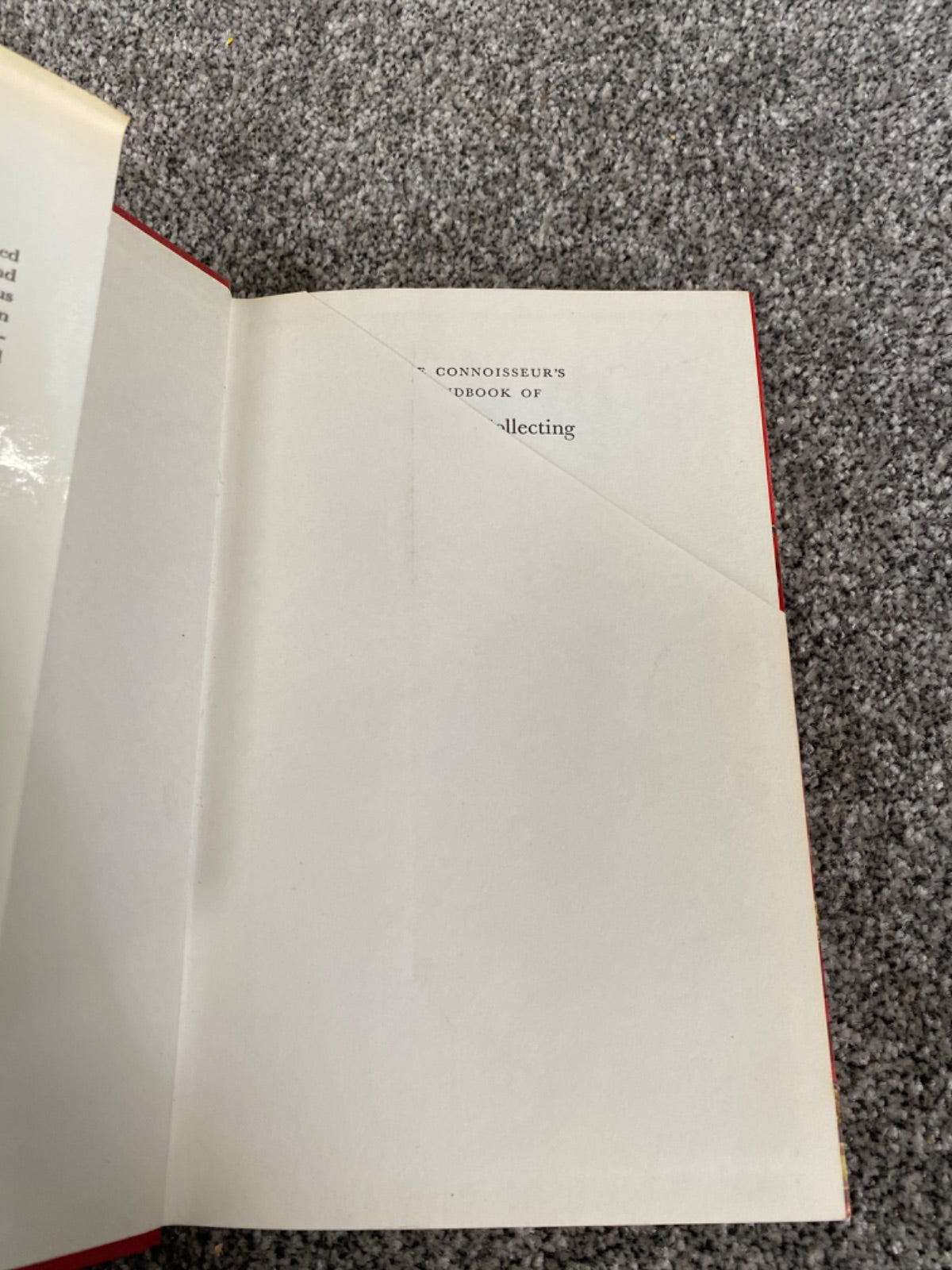 The Connoisseur's Handbook of Antique Collecting - Helena Hayward