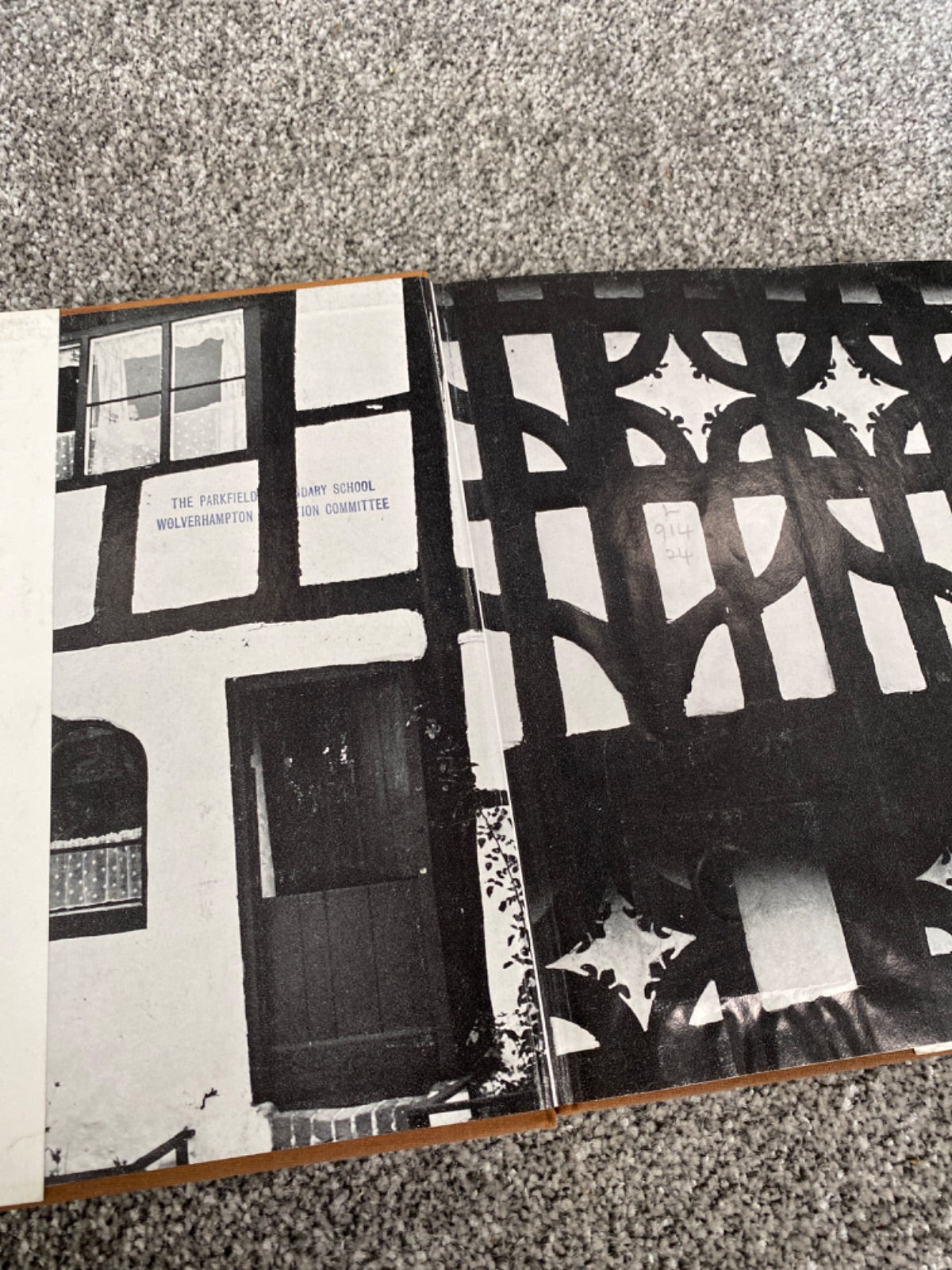 Shropshire: A Shell Guide - Michael Moulder