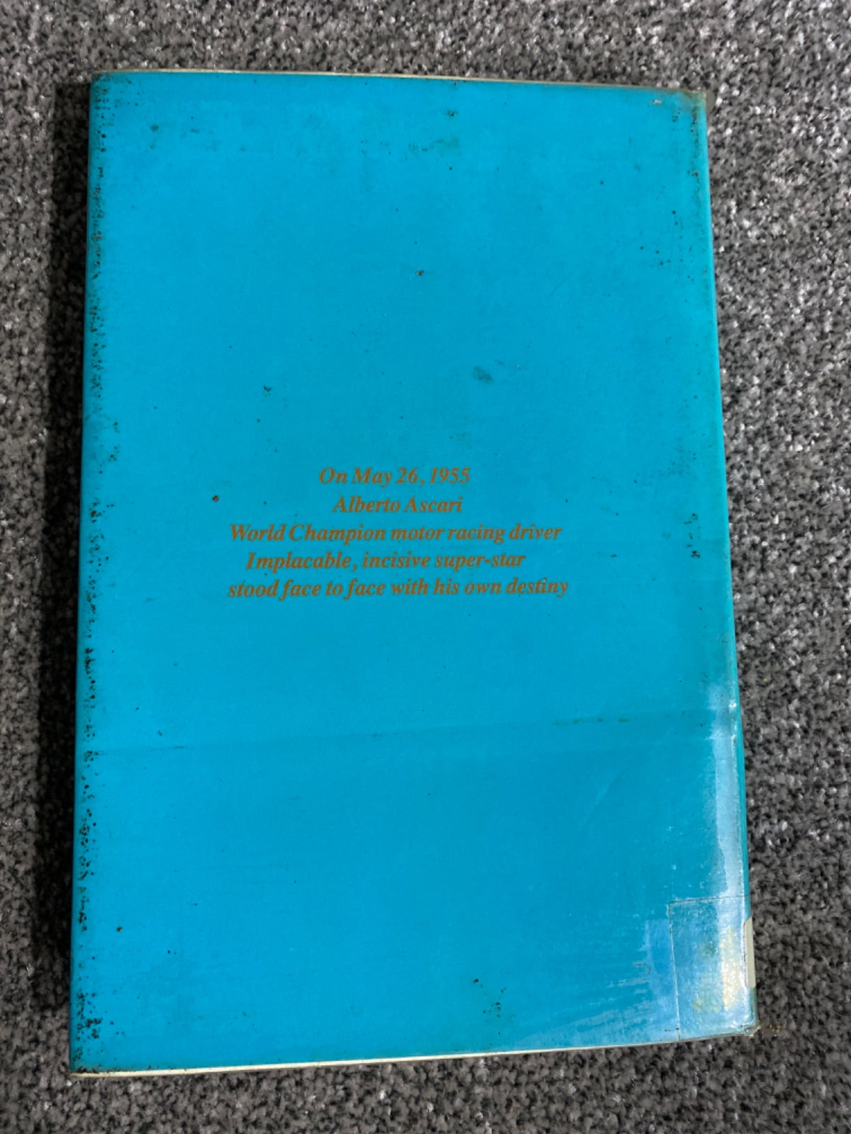 Man With Two Shadows: The Story of Alberto Ascari - Kevin Desmond