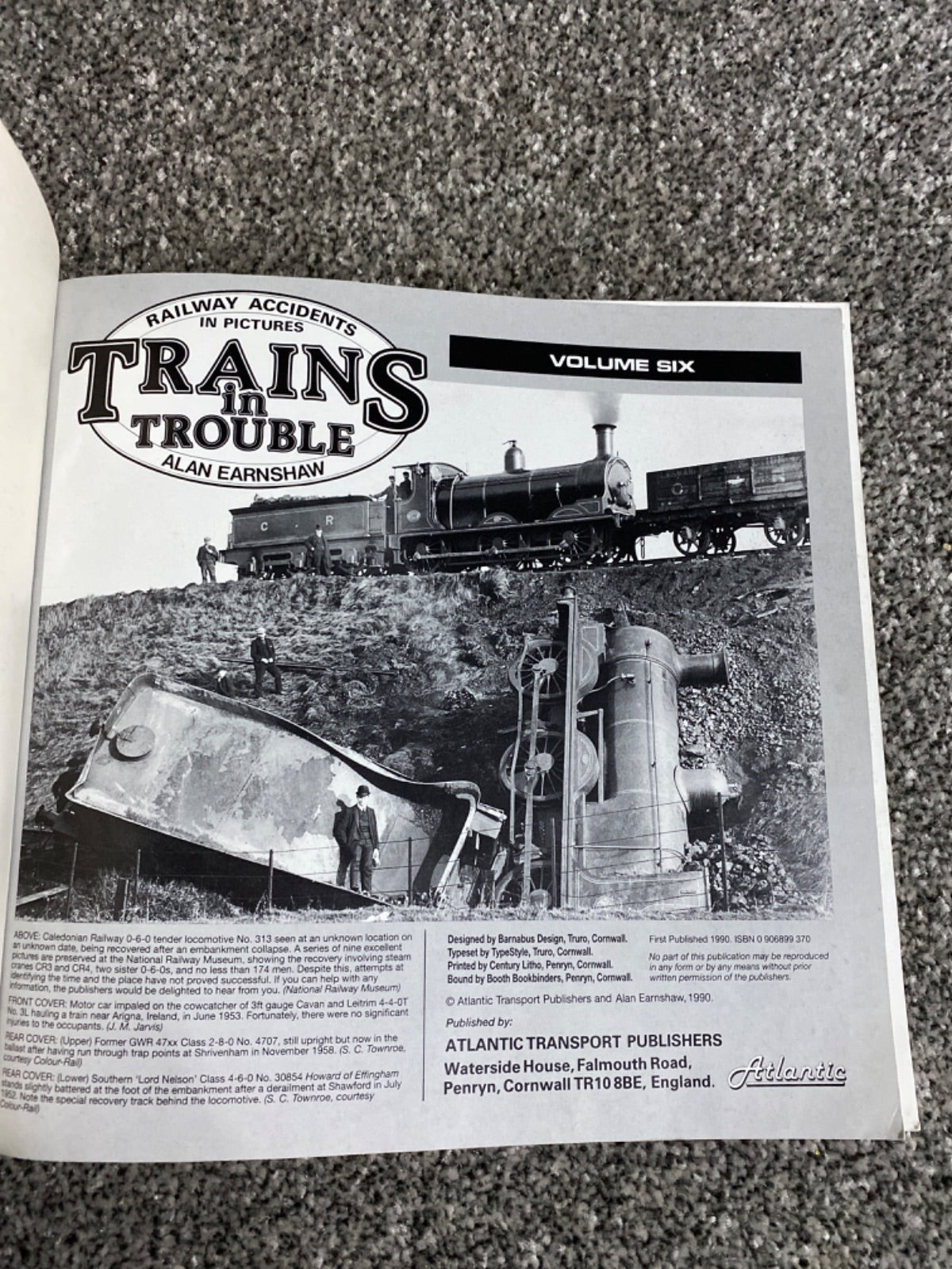 Trains in Trouble - Alan Earnshaw