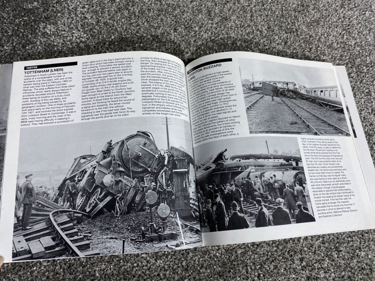 Trains in Trouble - Alan Earnshaw