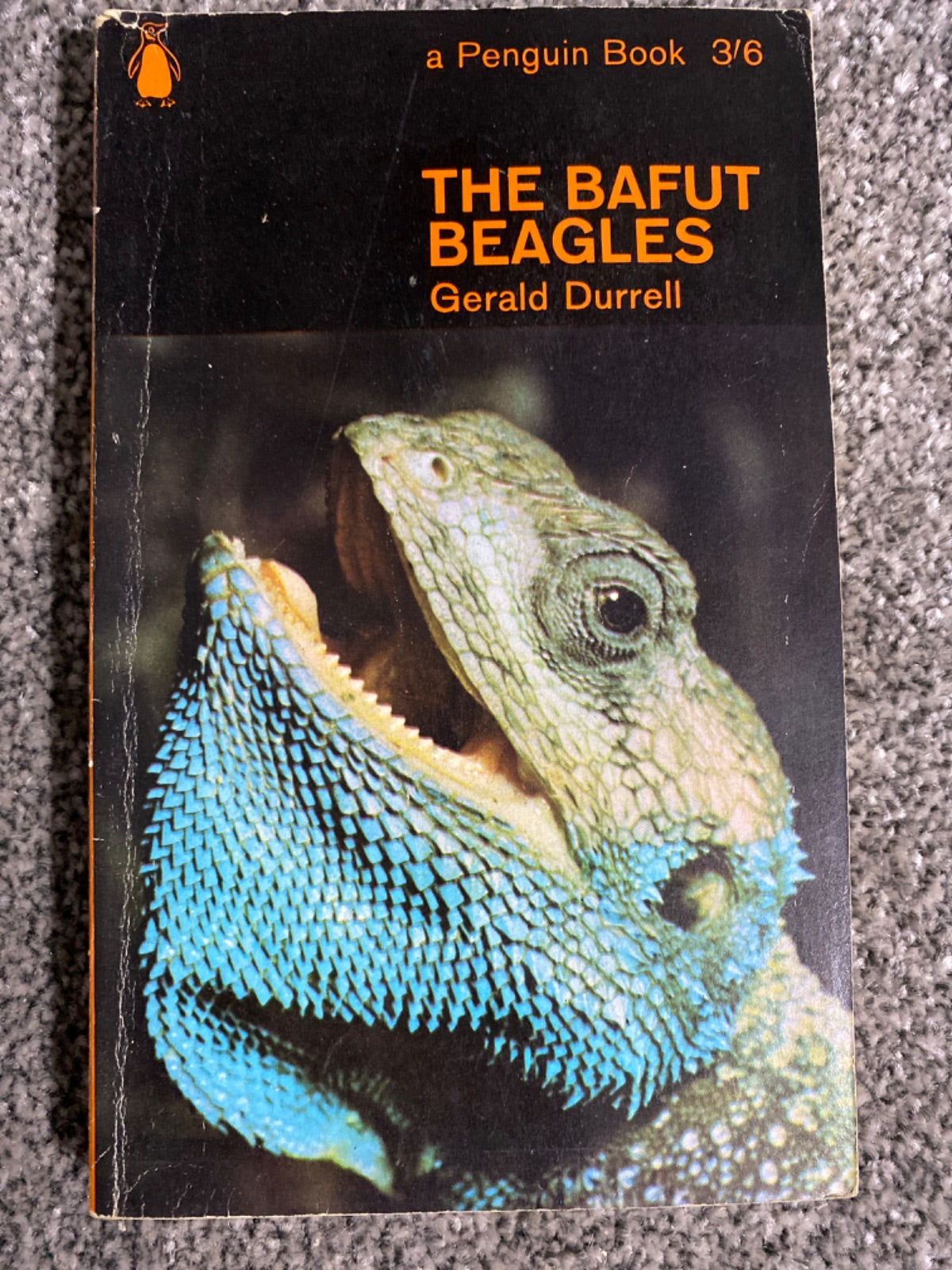 The Bafut Beagles - Gerald Durrell
