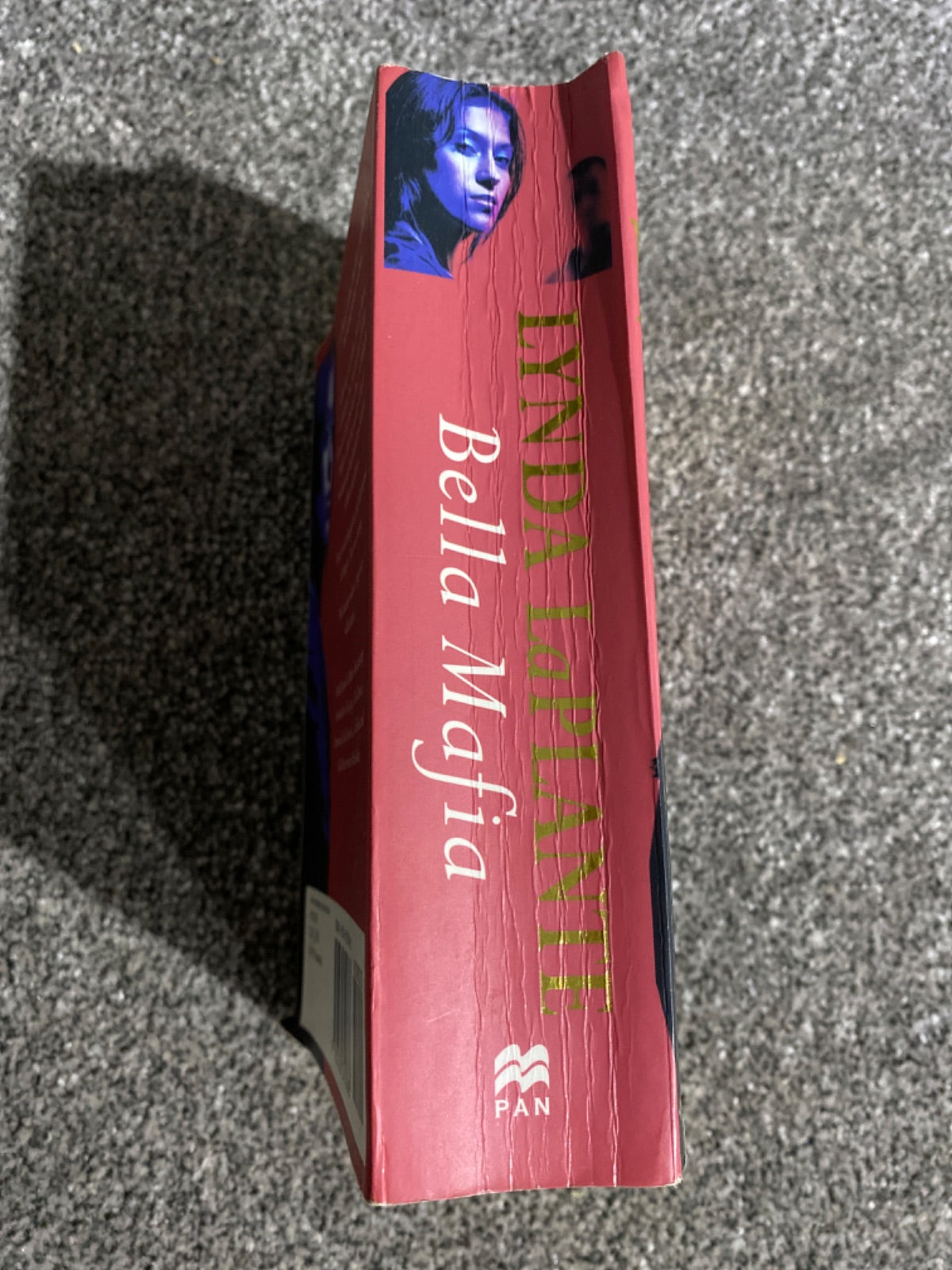 Bella Mafia. - Lynda La Plante