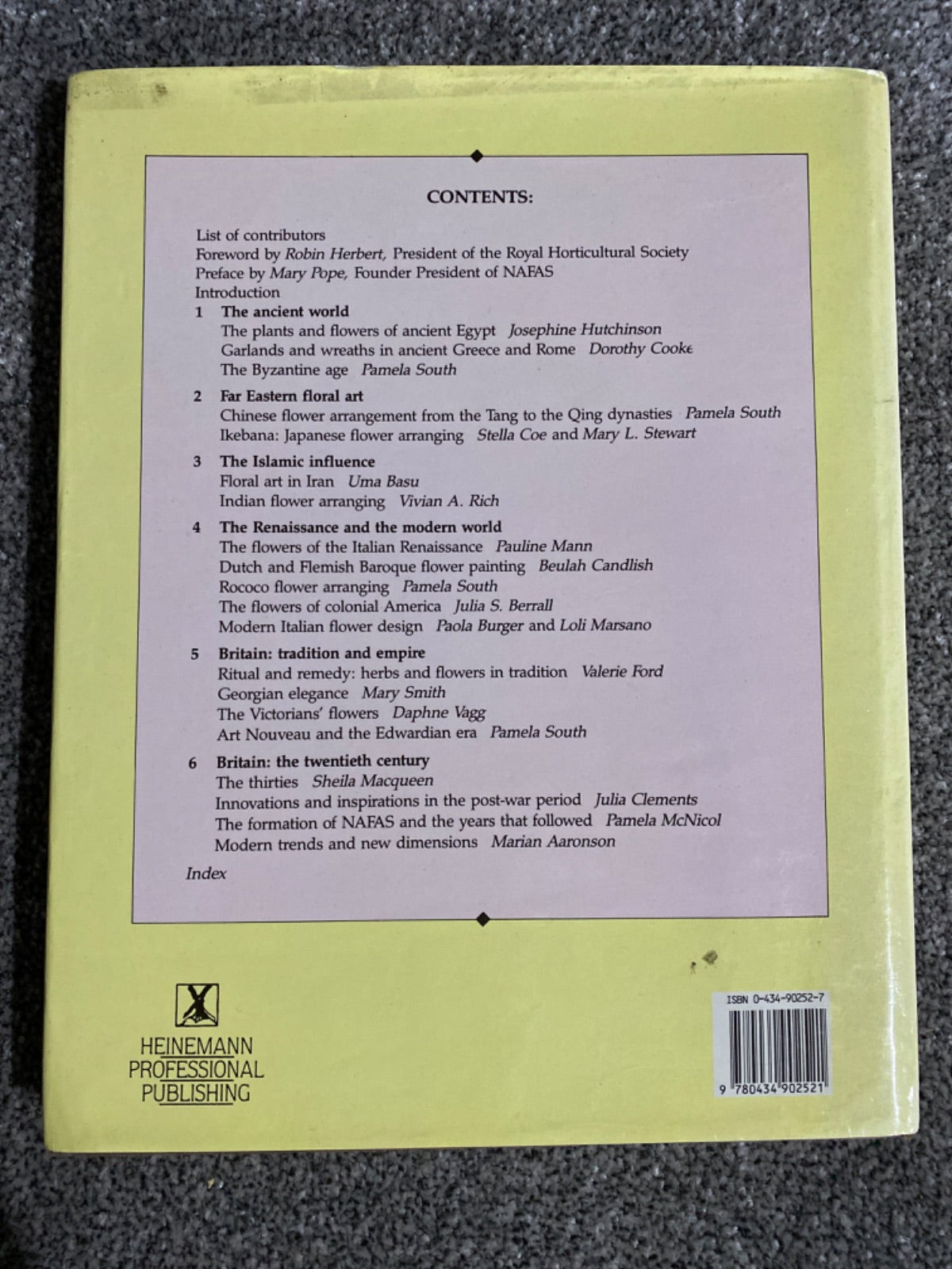 A History of flower arranging - Dorothy Cooke, Pamela McNicol