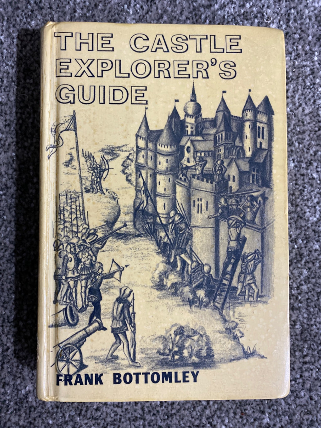 The Castle Explorer's Guide - Frank Bottomley
