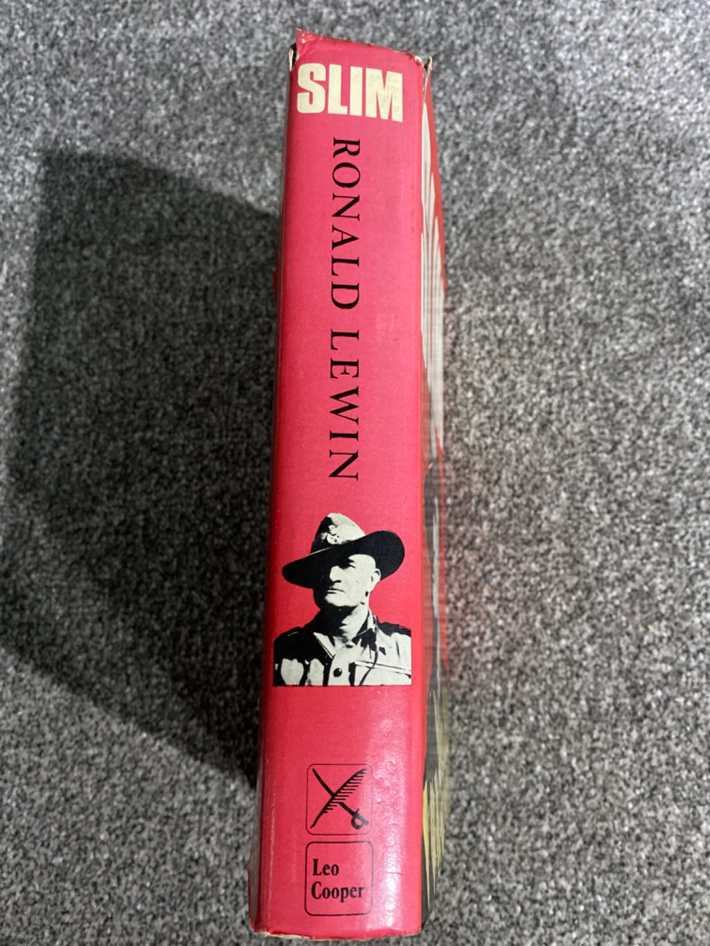 Slim: the standardbearer : a biography of Field-Marshal the Viscount Slim - Ronald Lewin