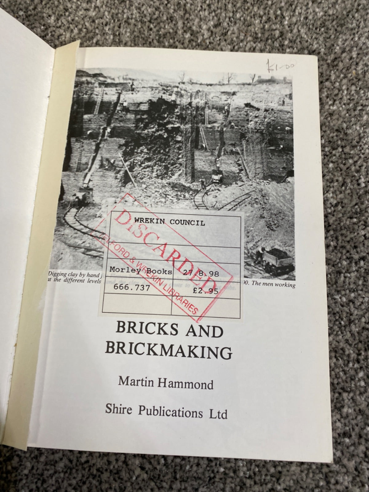 Bricks and brickmaking - Martin Hammond
