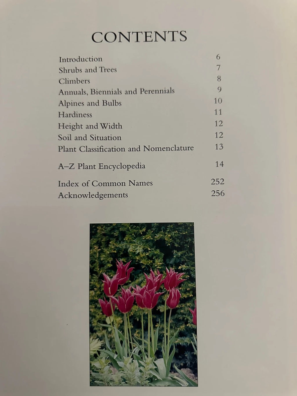 Encyclopedia of Garden Plants & Flowers - Lance Hattatt