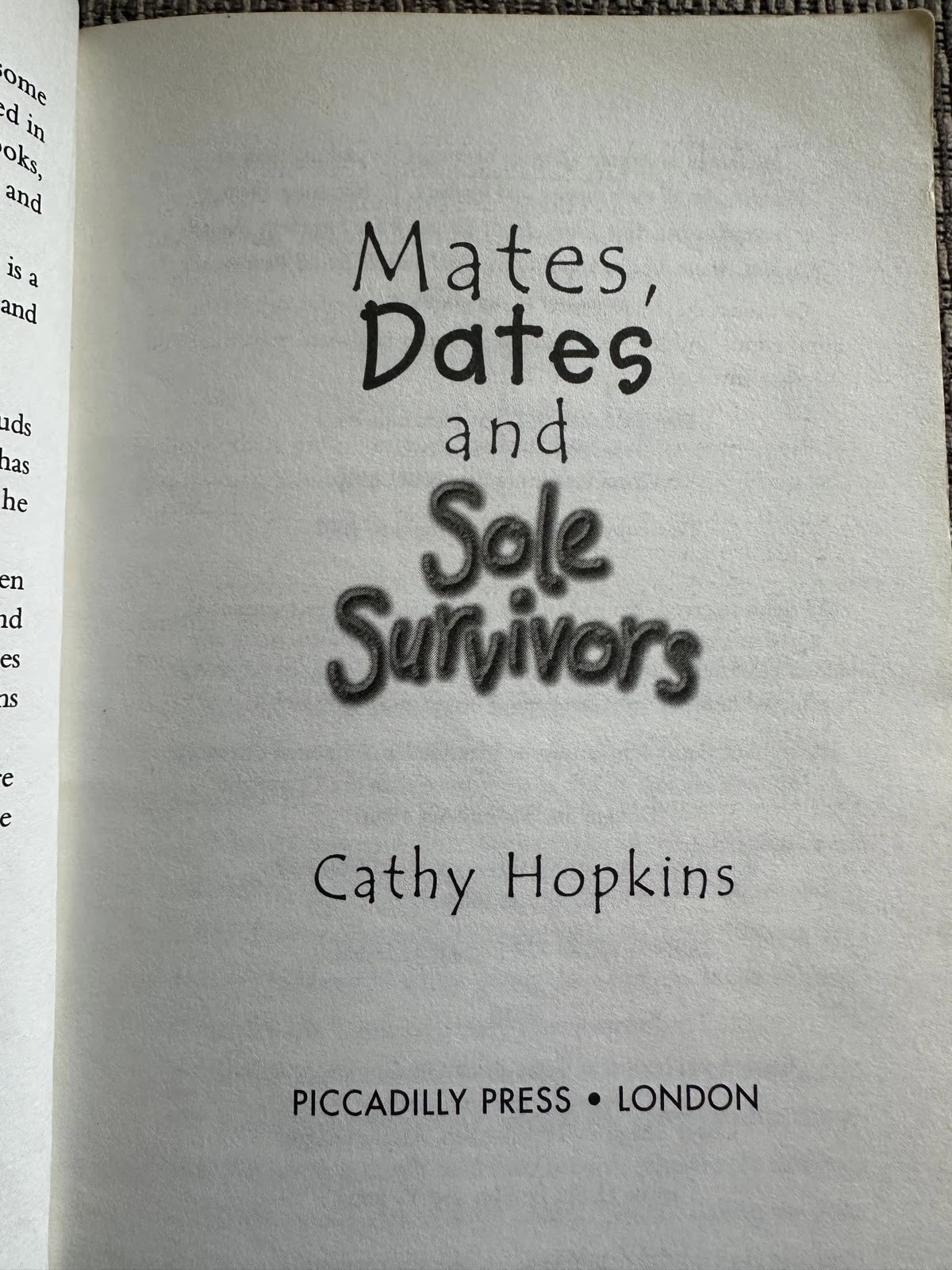 Mates, Dates and Sole Survivors - Cathy Hopkins