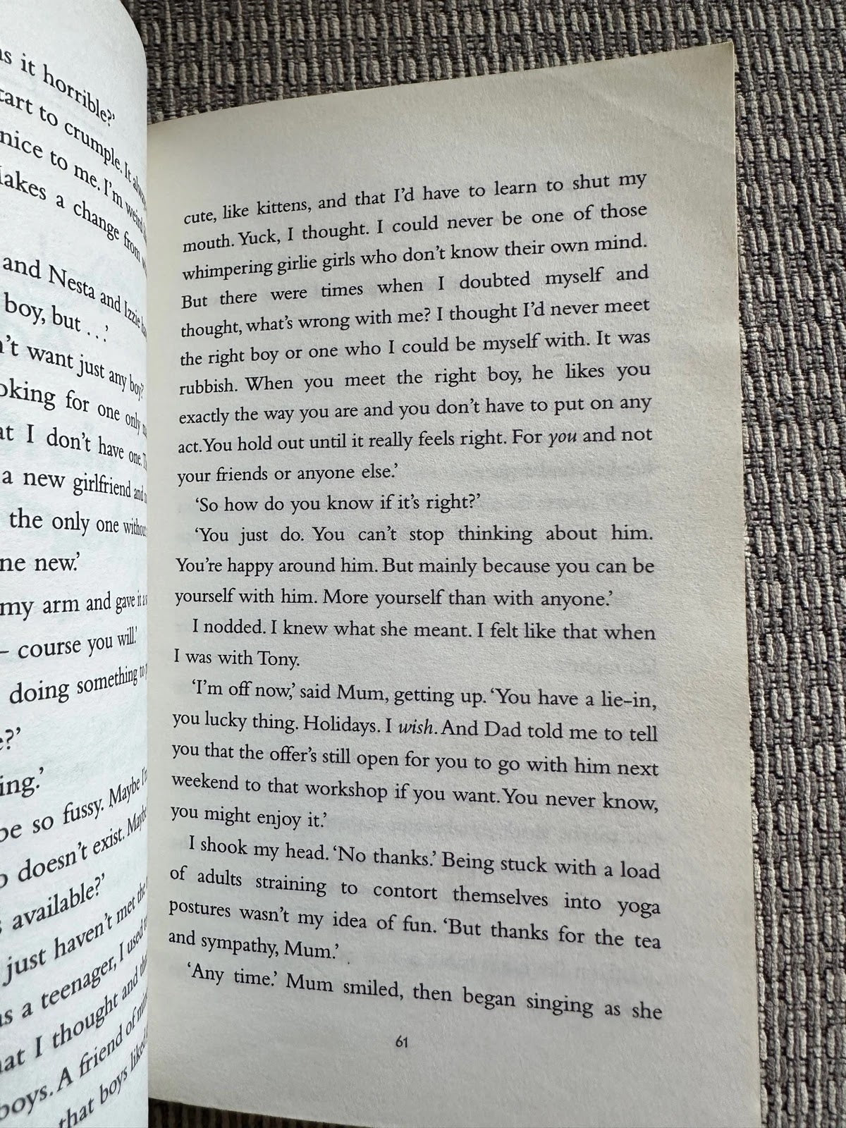 Mates, Dates and Sole Survivors - Cathy Hopkins