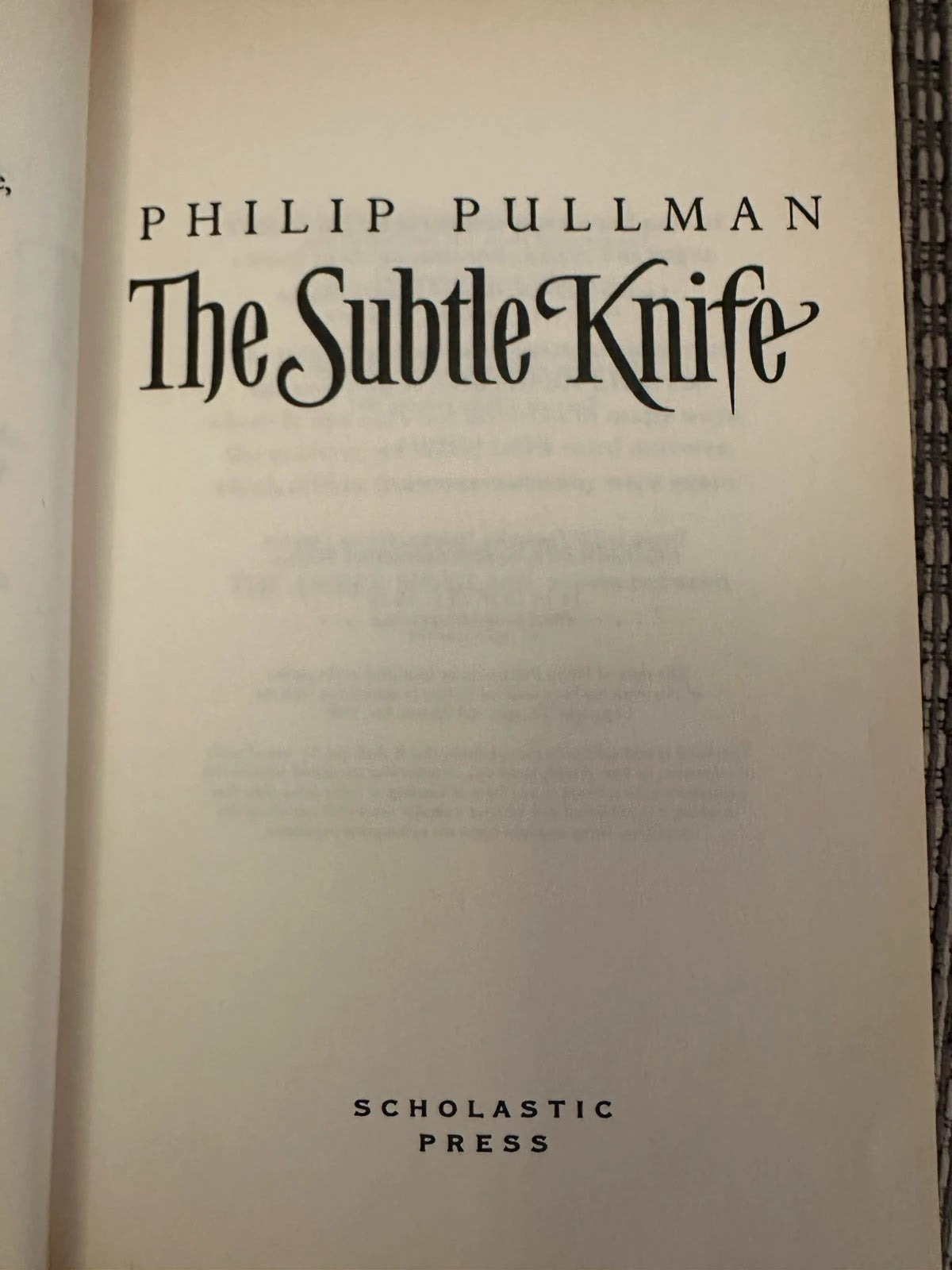 The Subtle Knife - Philip Pullman