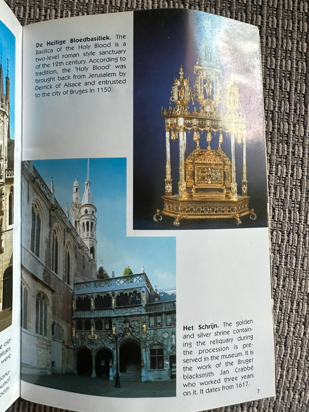 A Walk Through Bruges: Map of the City and 60 Colour Photos