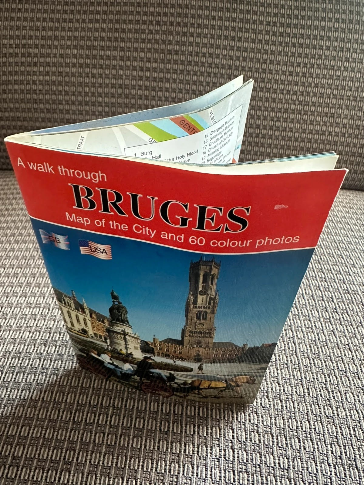 A Walk Through Bruges: Map of the City and 60 Colour Photos