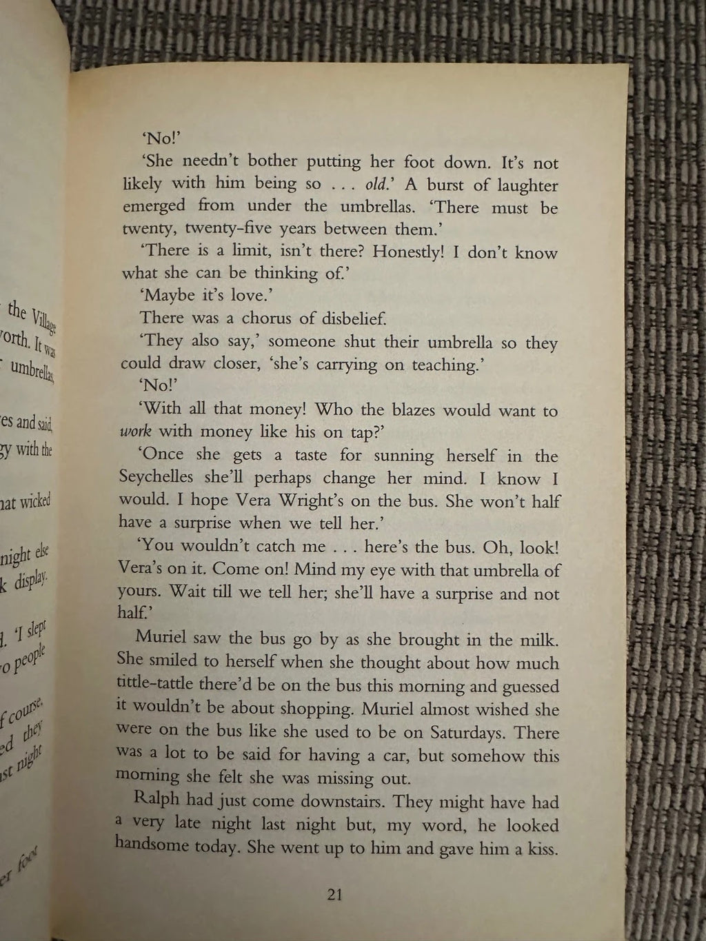 Intrigue in the Village - Rebecca Shaw