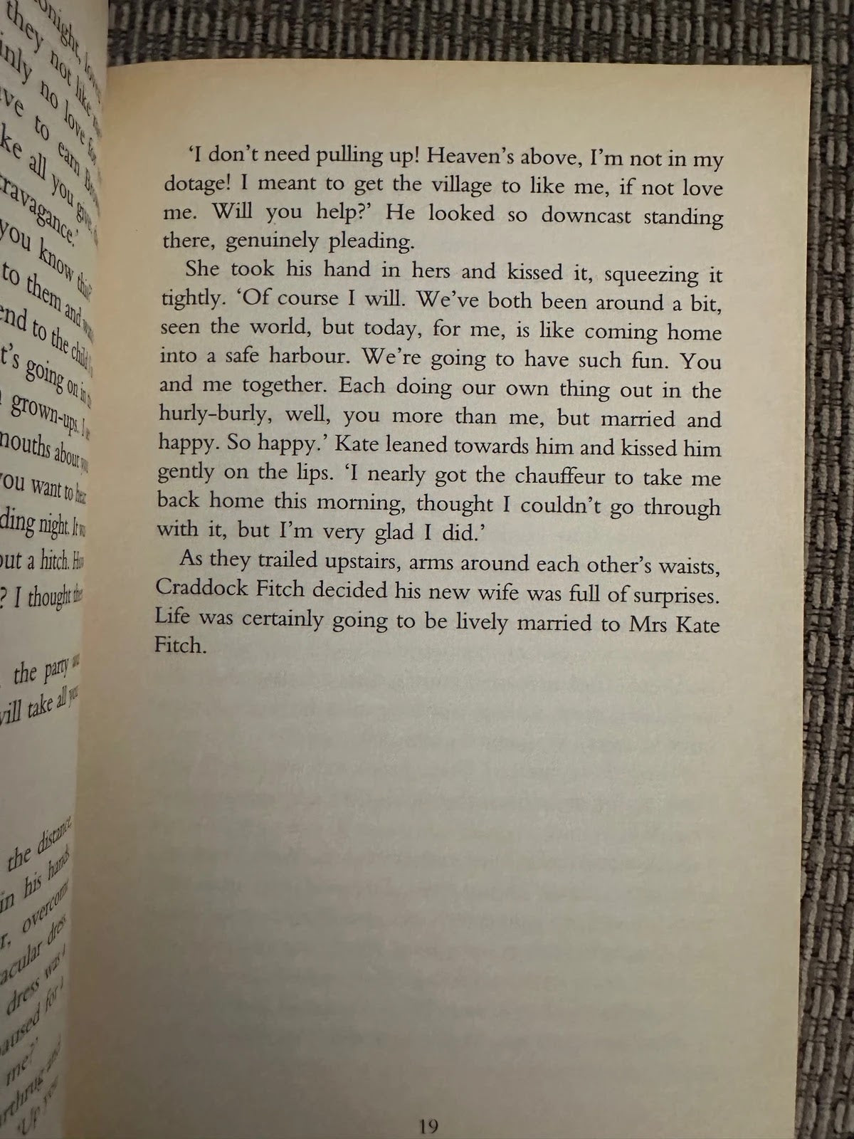 Intrigue in the Village - Rebecca Shaw