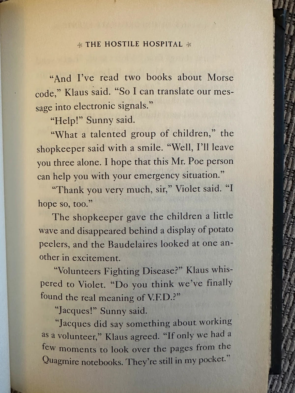A Series of Unfortunate Events: The Hostile Hospital - Lemony Snicket