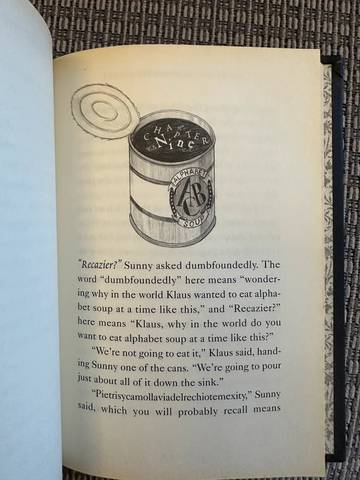A Series of Unfortunate Events: The Hostile Hospital - Lemony Snicket