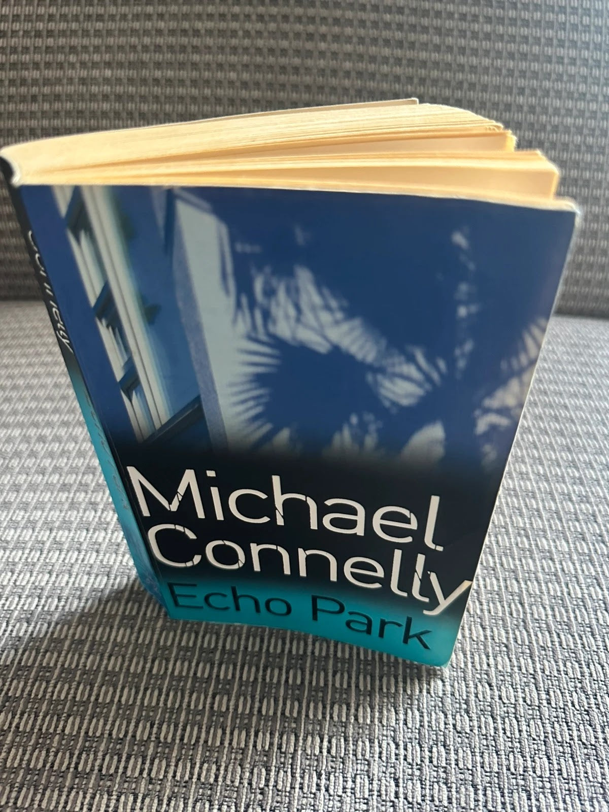 Echo Park - Michael Connelly