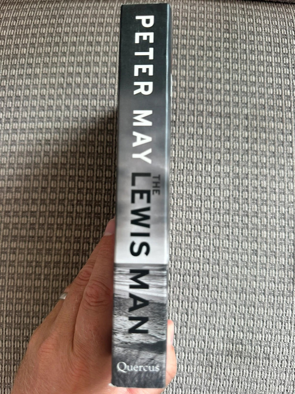 The Lewis Man - Peter May