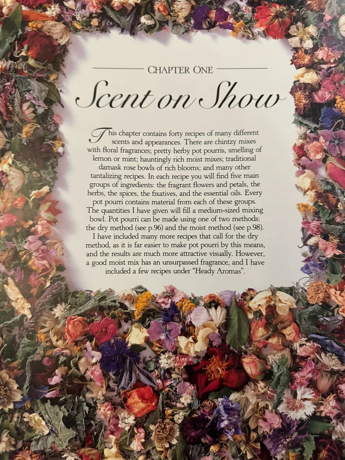 The Book of Pot Pourri: Fragrant Flower Mixes for Scenting & Decorating the Home - Penny Black