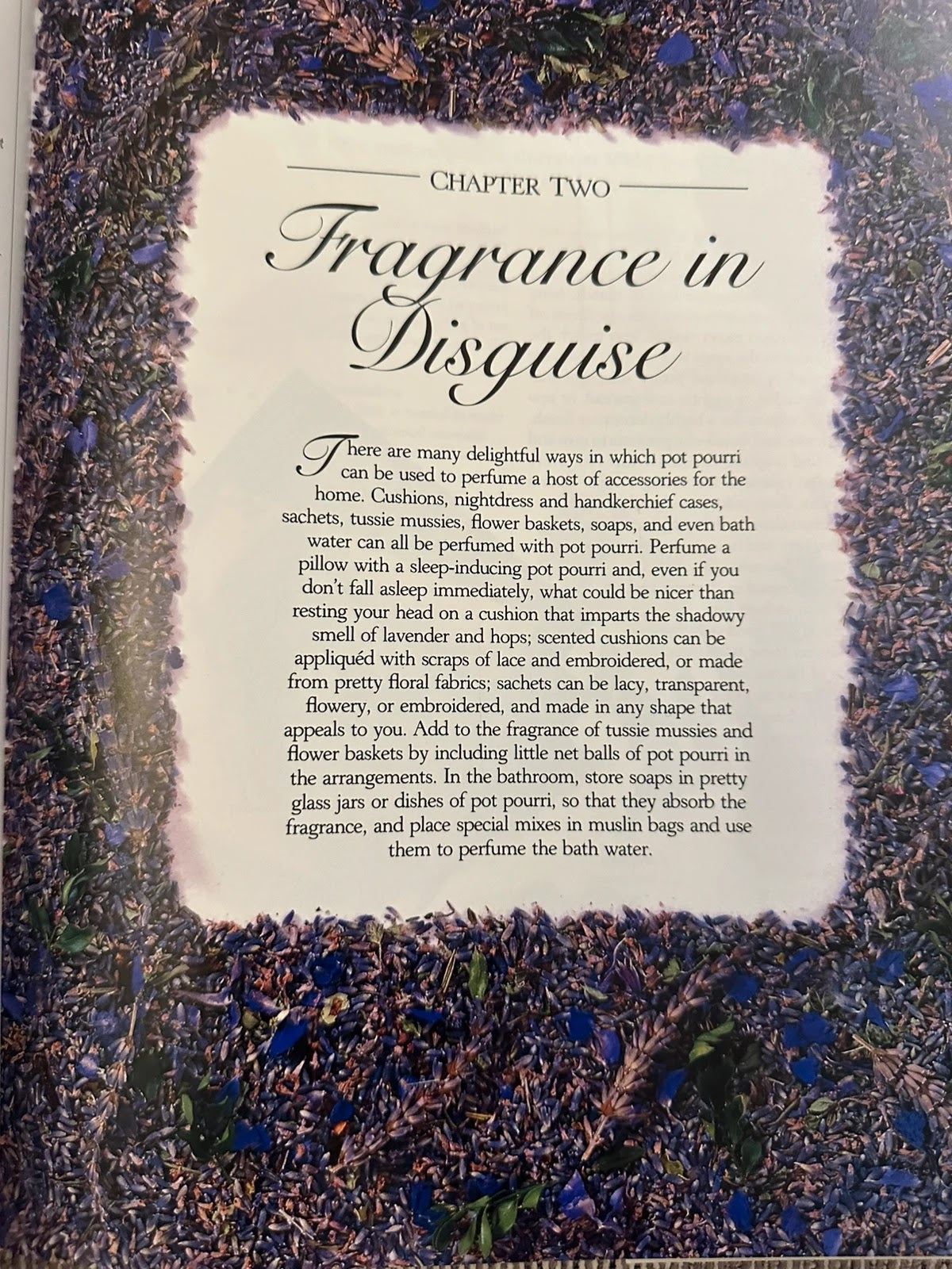 The Book of Pot Pourri: Fragrant Flower Mixes for Scenting & Decorating the Home - Penny Black