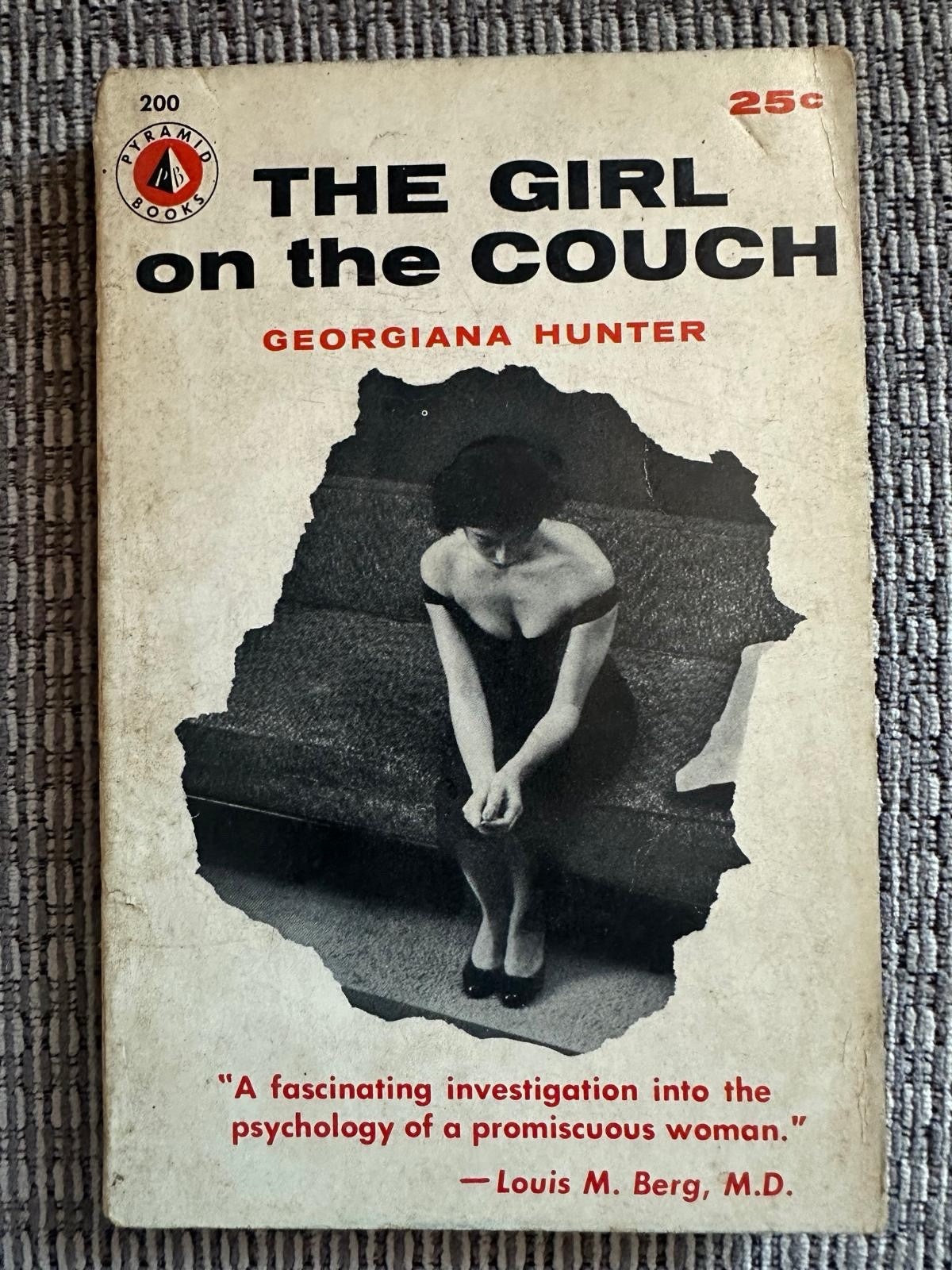 The Girl on the Couch - Georgiana Hunter
