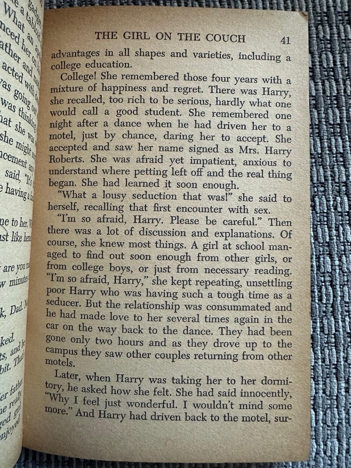 The Girl on the Couch - Georgiana Hunter